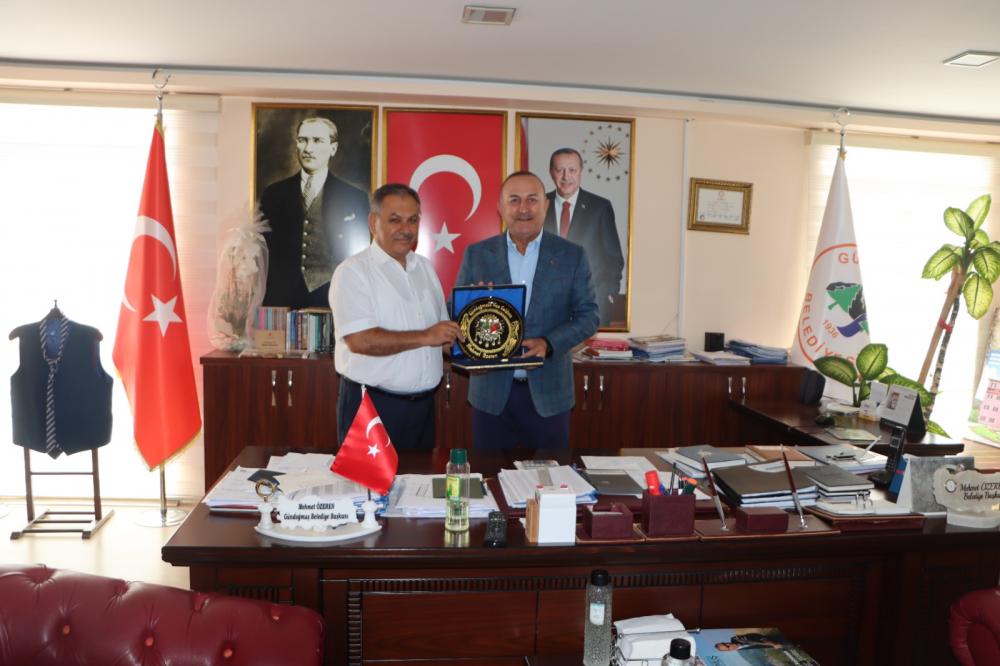 Önceki Dönem Dışişleri Bakanımız Mevlüt Çavuşoğlu Belediyemizi ziyaret etti.